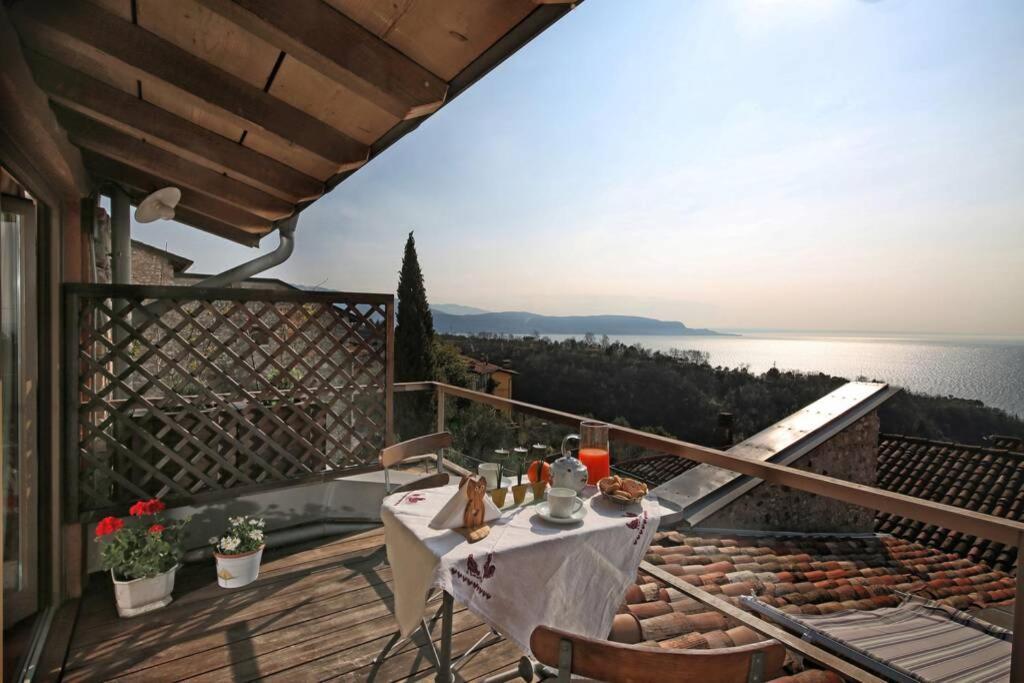 Betta - Newly Renovated Lake-View Terrace Apartment, Peaceful And Silent Surroundings Toscolano Maderno Bagian luar foto